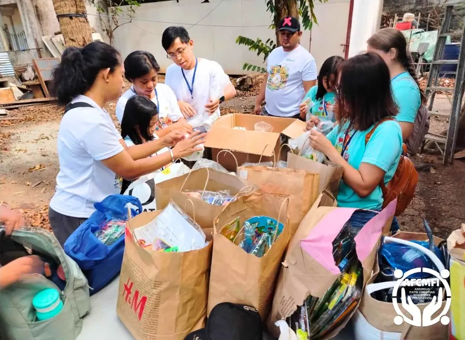 Packing donations