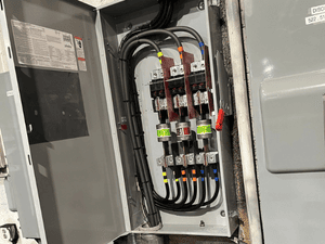 {{ custom_values.service_2 }} in {{custom_values.area_3})