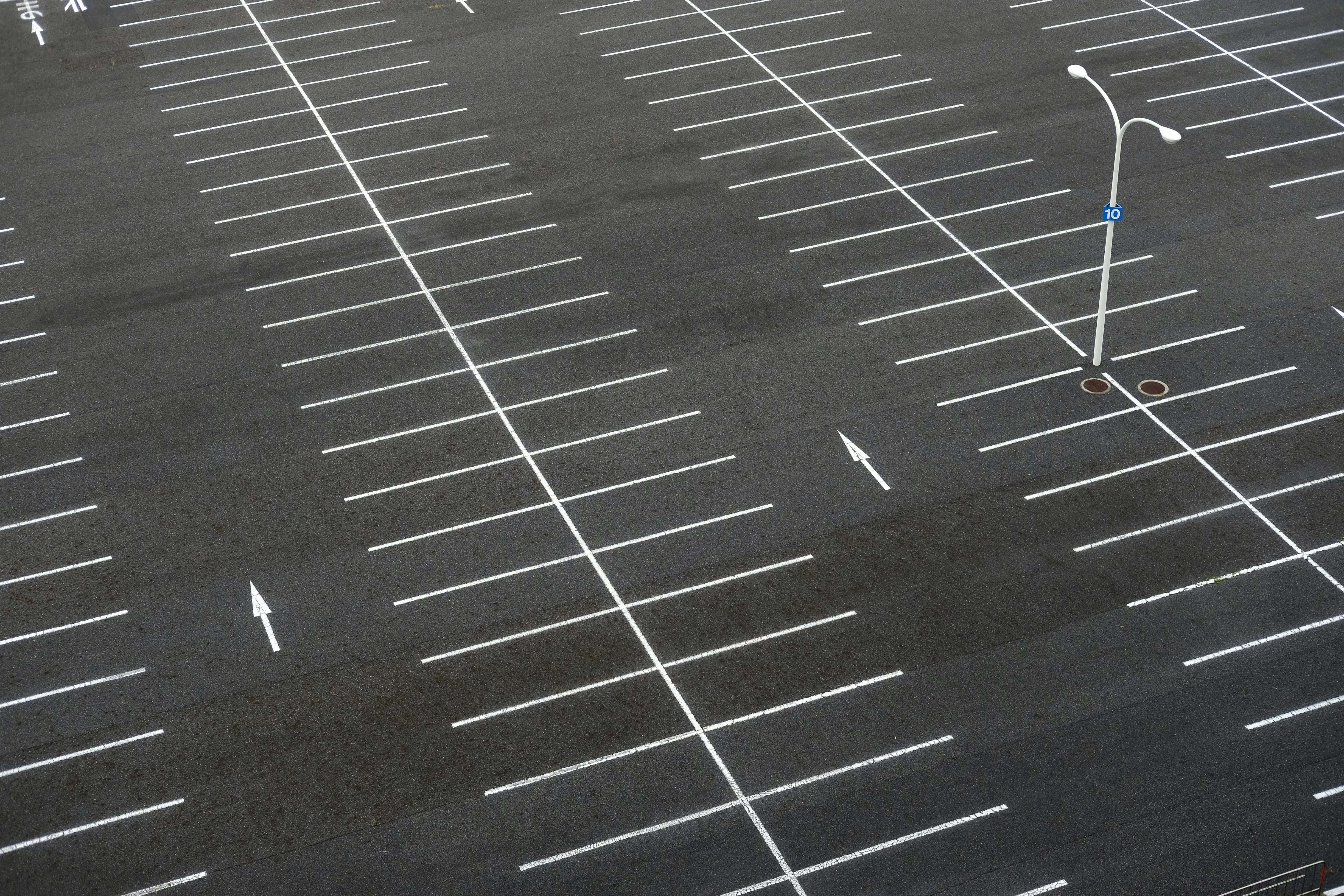 Commercial concrete parking lot installation