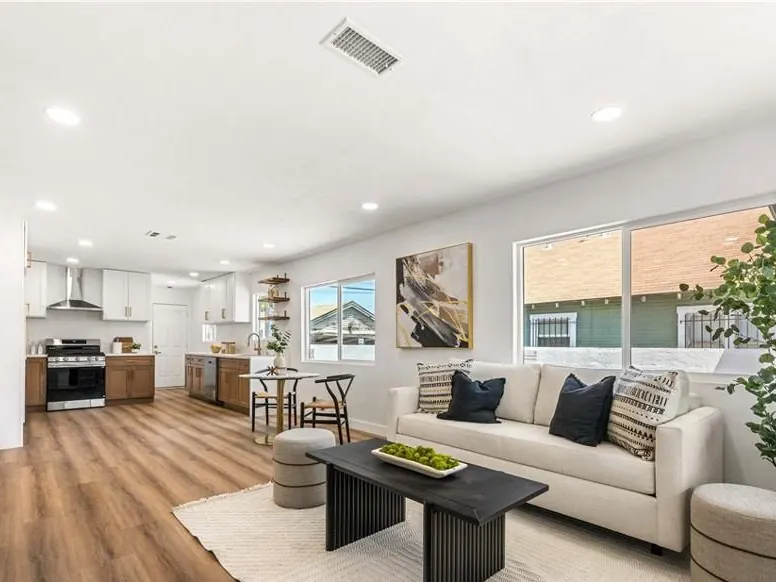 Pre-foreclosure home in Los Angeles, after
