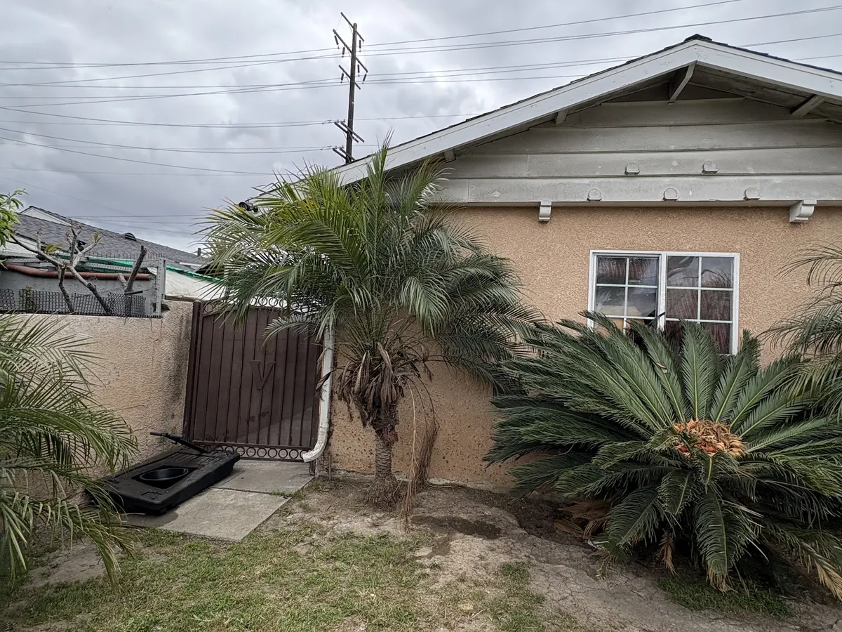 As-is sale home in Carson, before
