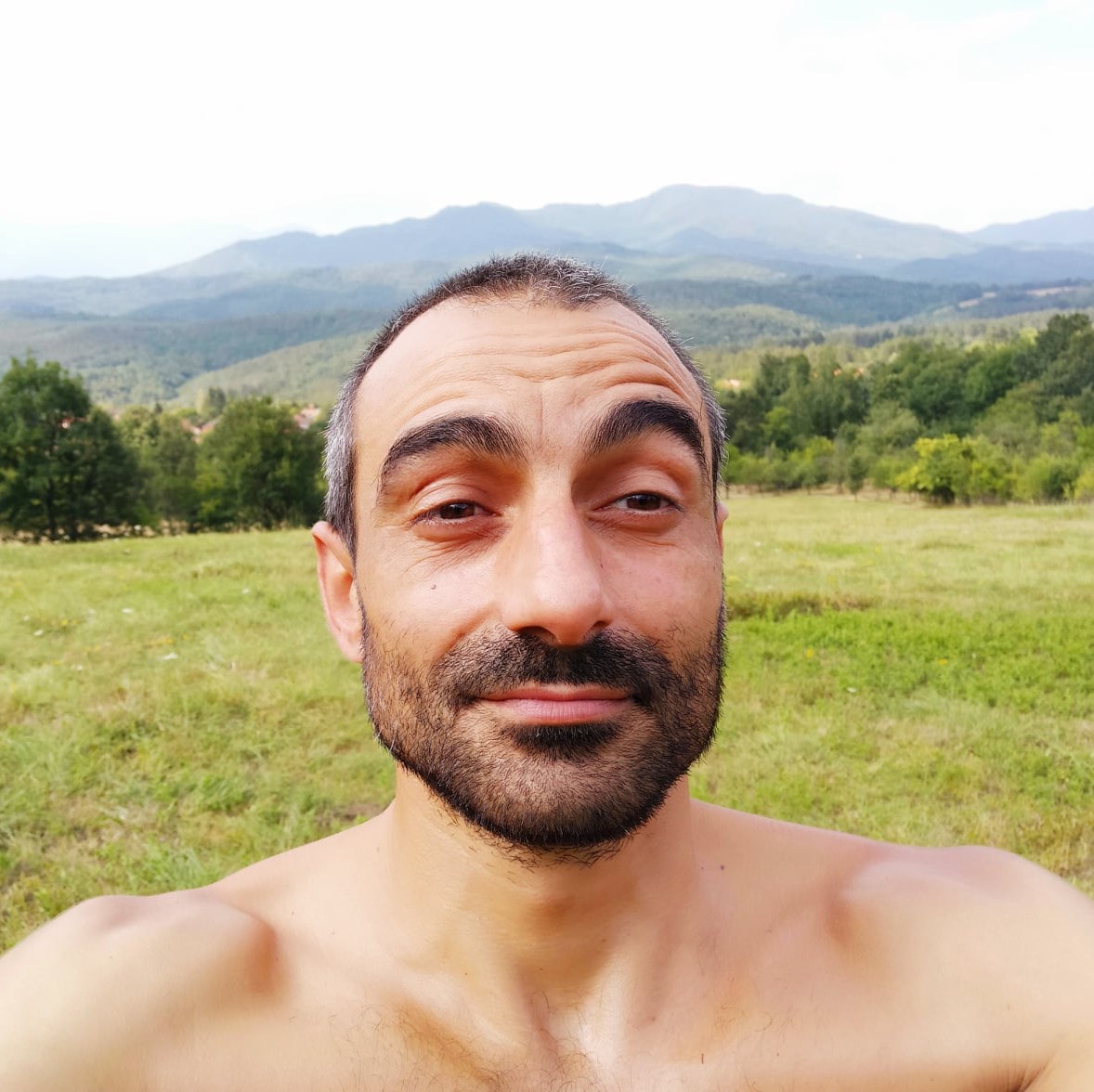 Снимка на Павел от екипа