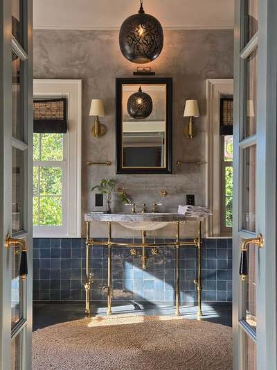 Wood staining in Red Hook