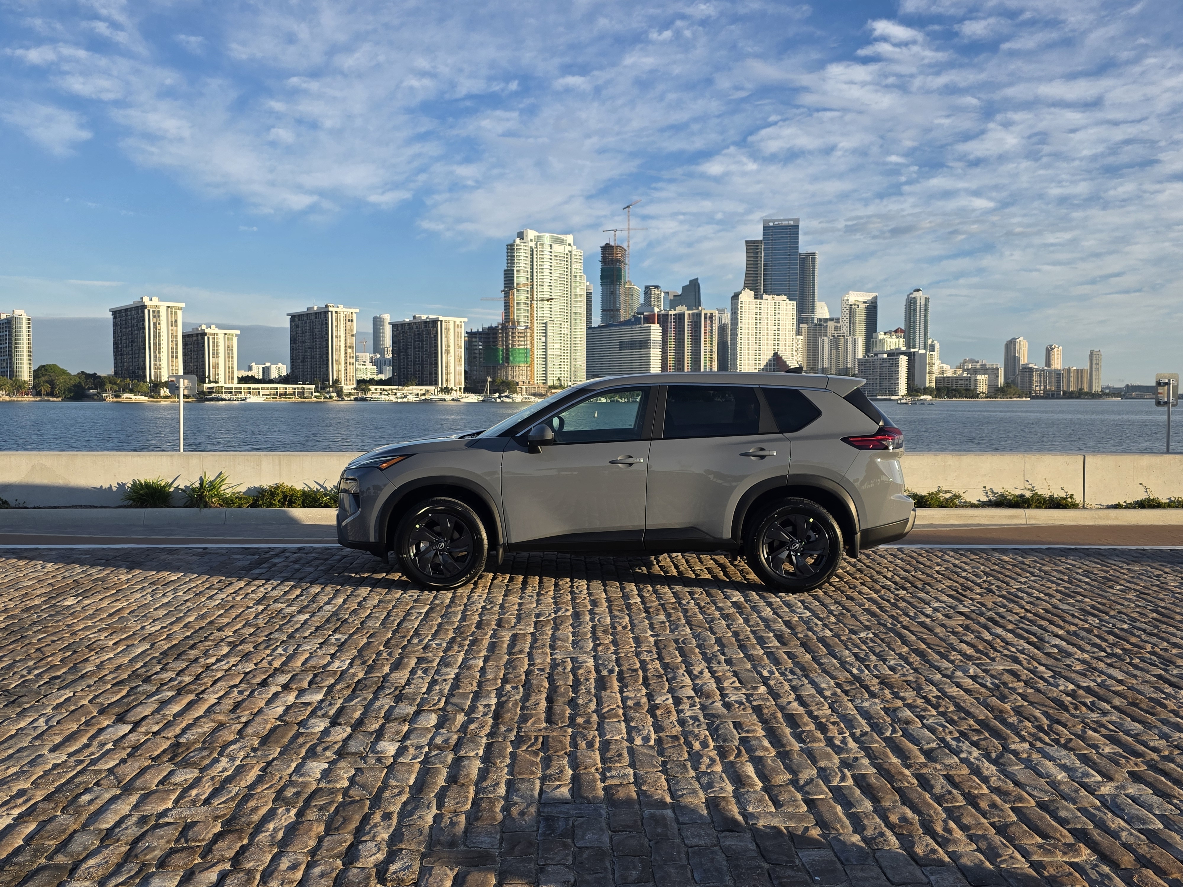2026 Nissan Rogue SV rental delivery Miami – crossover SUV