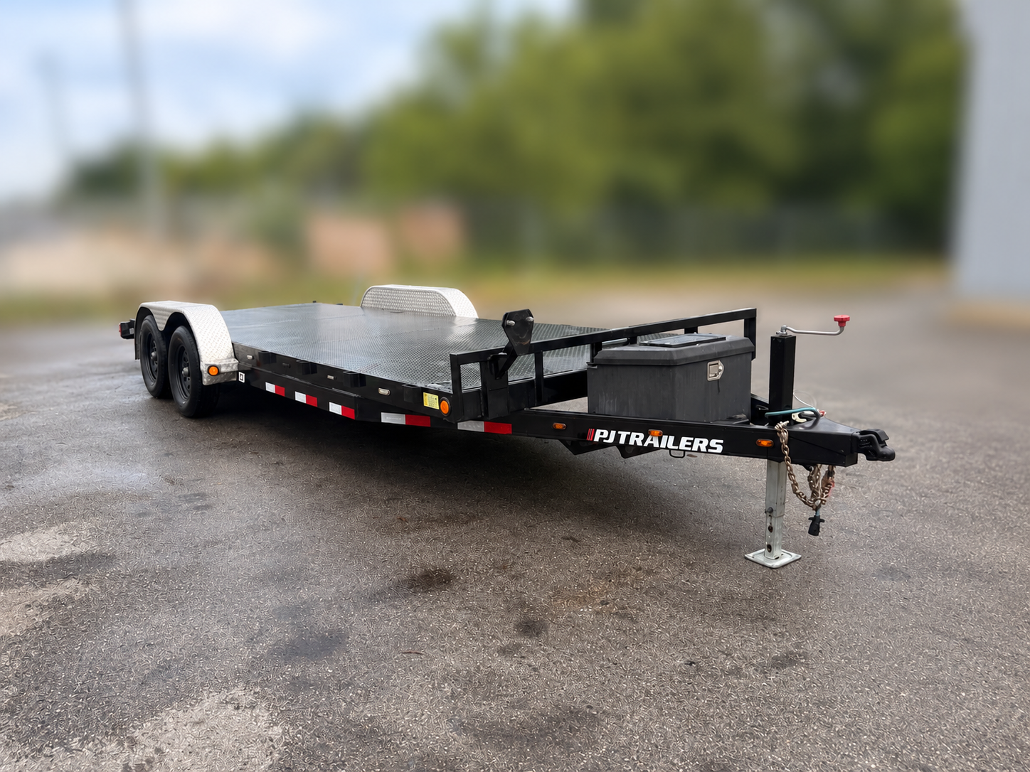 Trailer rental lineup at Rent Nd Roll LLC on West Loop 1604 in San Antonio, TX