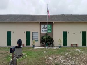 {{ custom_values.service_4 }} in {{custom_values.area_3})