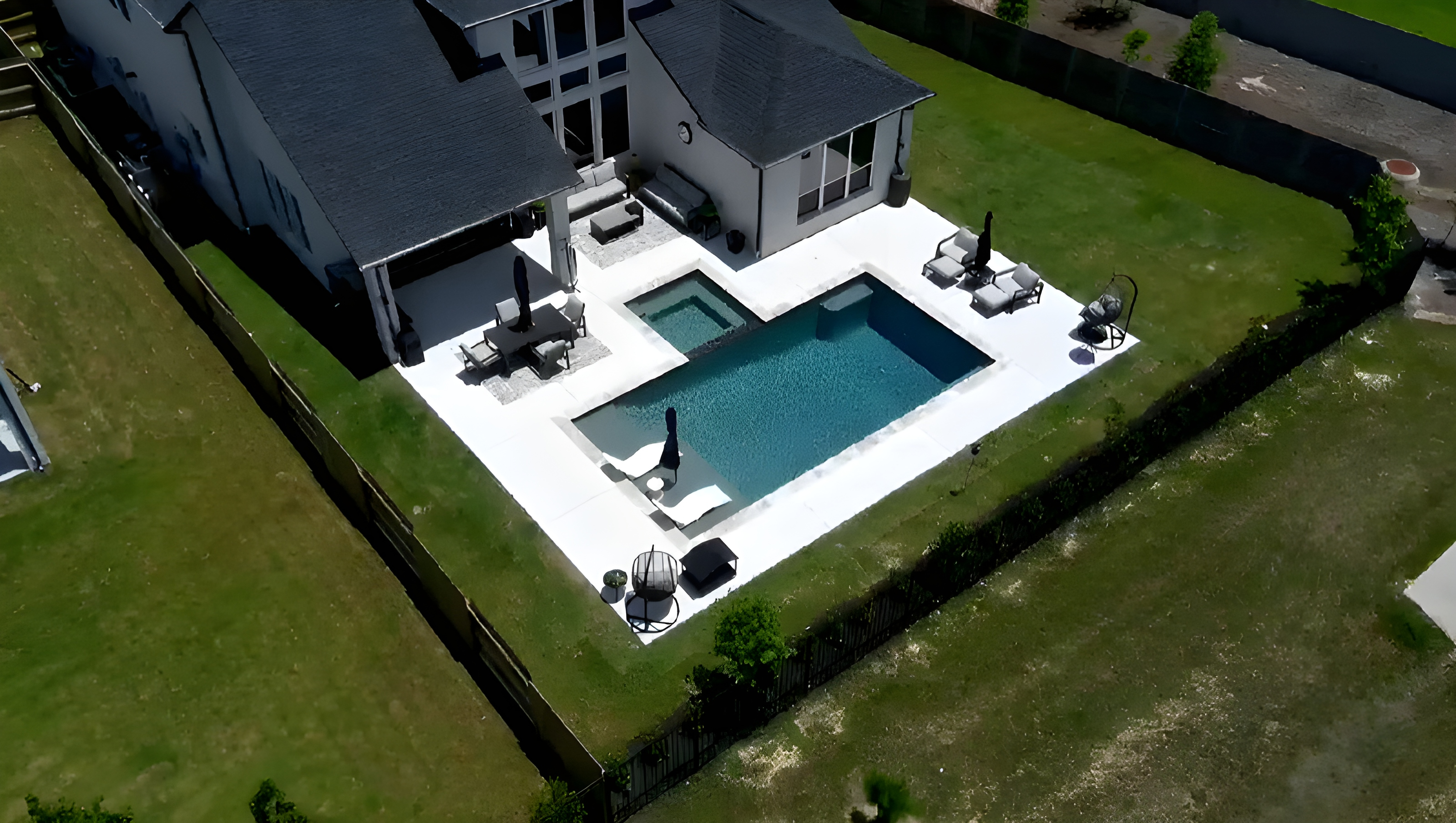 Modern rectangular geometric pool