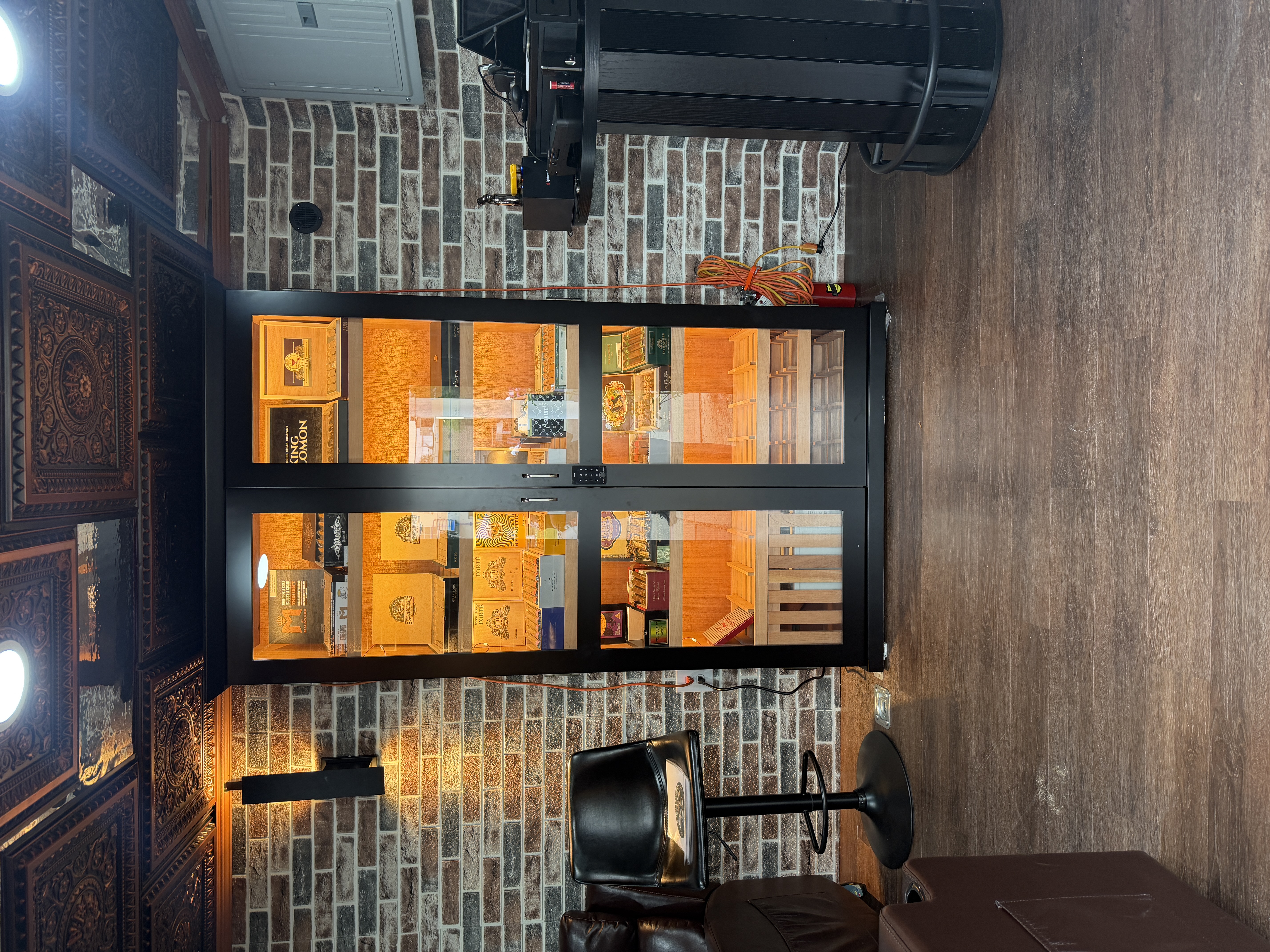 Lounge interior