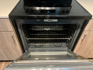 {{ custom_values.service_1 }} in {{custom_values.area_6})