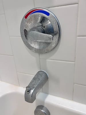 {{ custom_values.service_3 }} in {{custom_values.area_4})