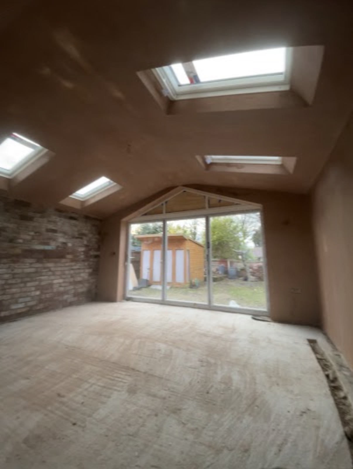 Freshly plastered interior wall by Elite Plastering Contractors Ltd