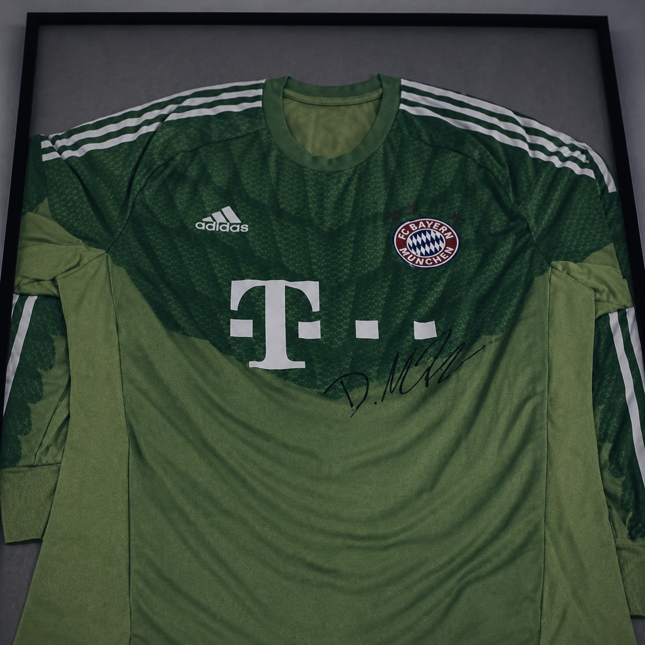 Signiertes Torwarttrikot des FC Bayern München