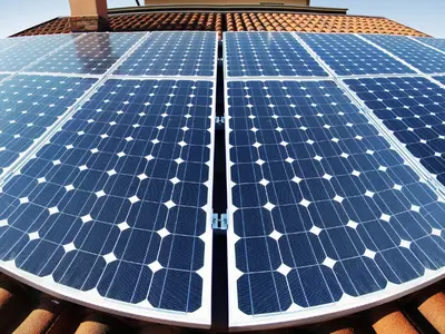 solar powered generators with fast solar charging