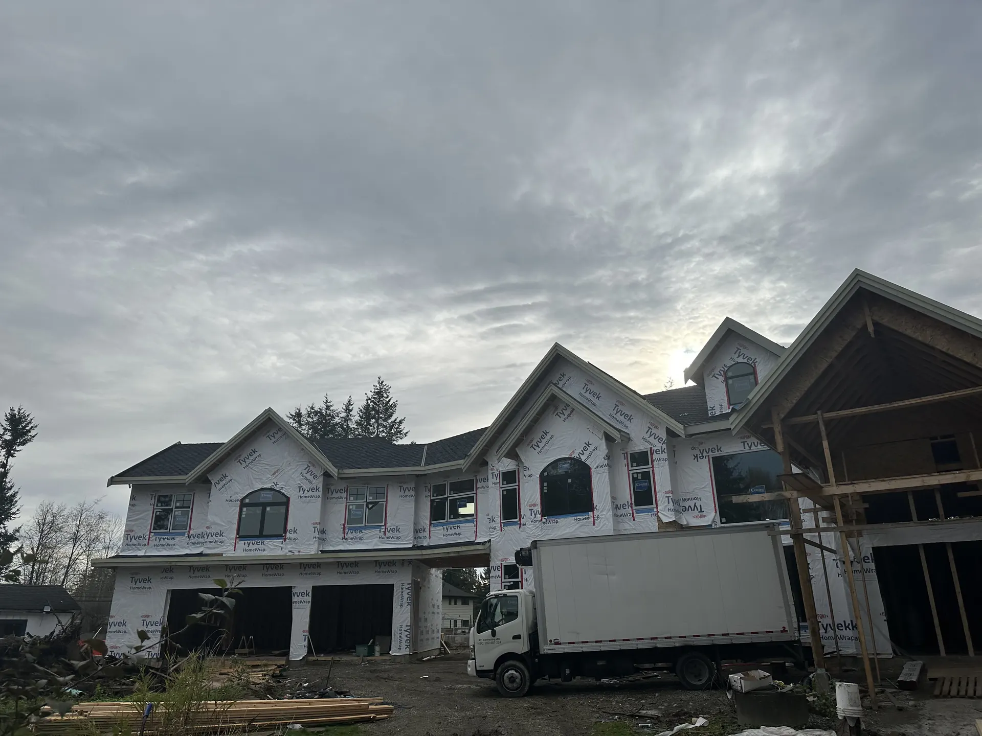 Mansion - roofing project photo 8