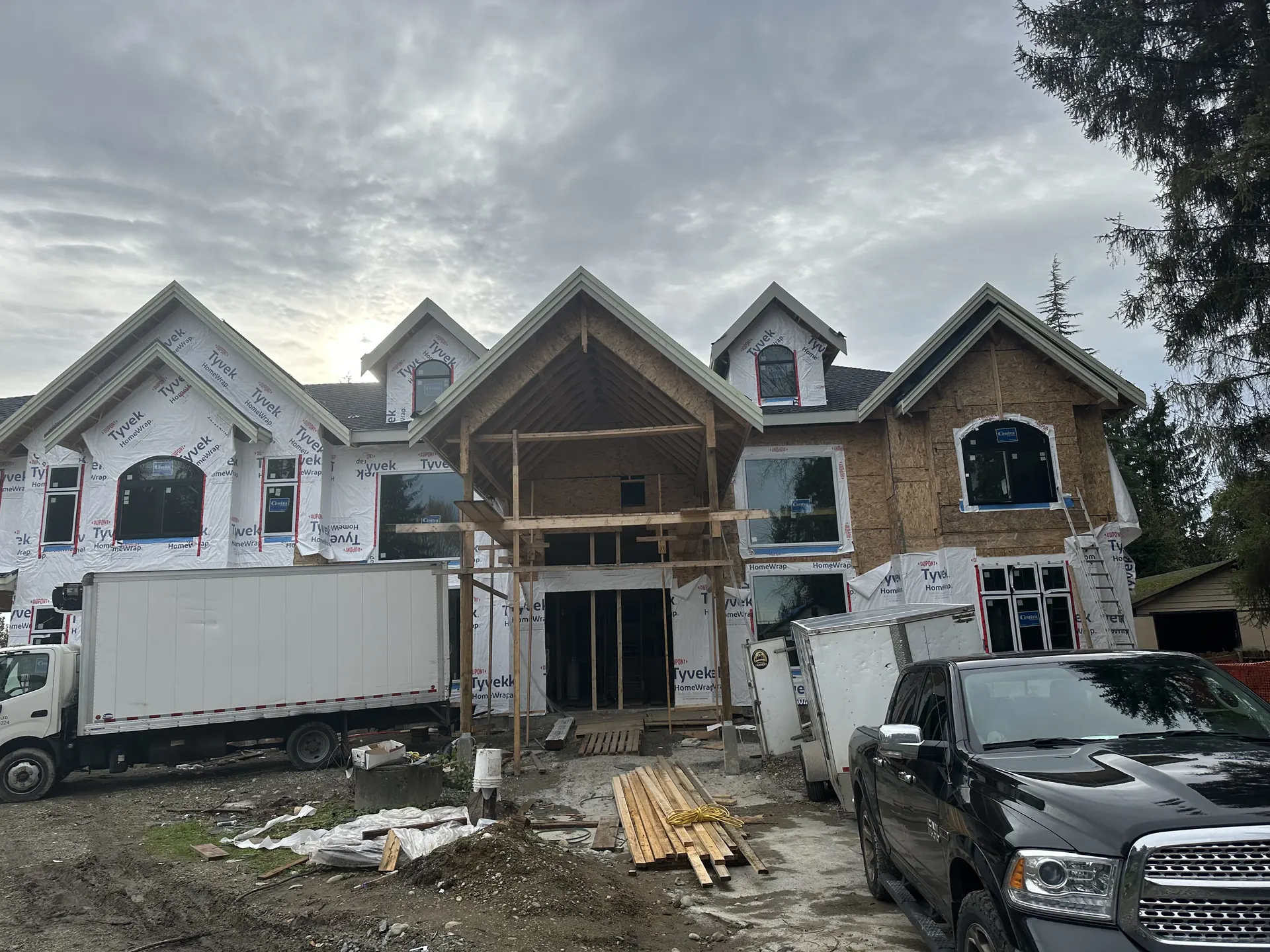 Mansion - roofing project photo 4