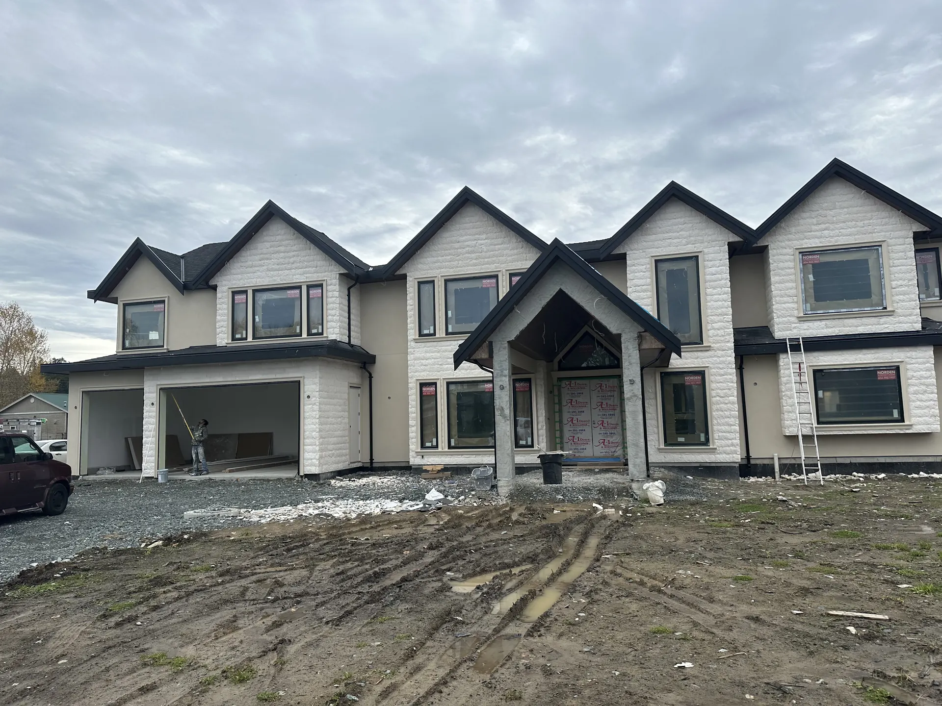 Mansion - roofing project photo 3