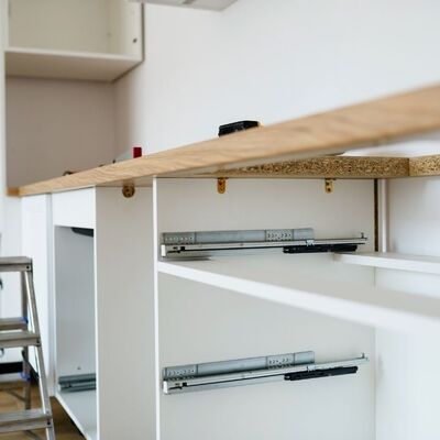 {{ custom_values.service_3 }} in {{custom_values.area_3})