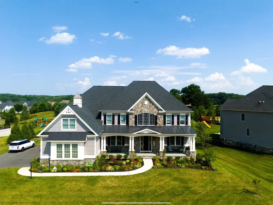 Exterior of a listing photographed by D3 Cinema