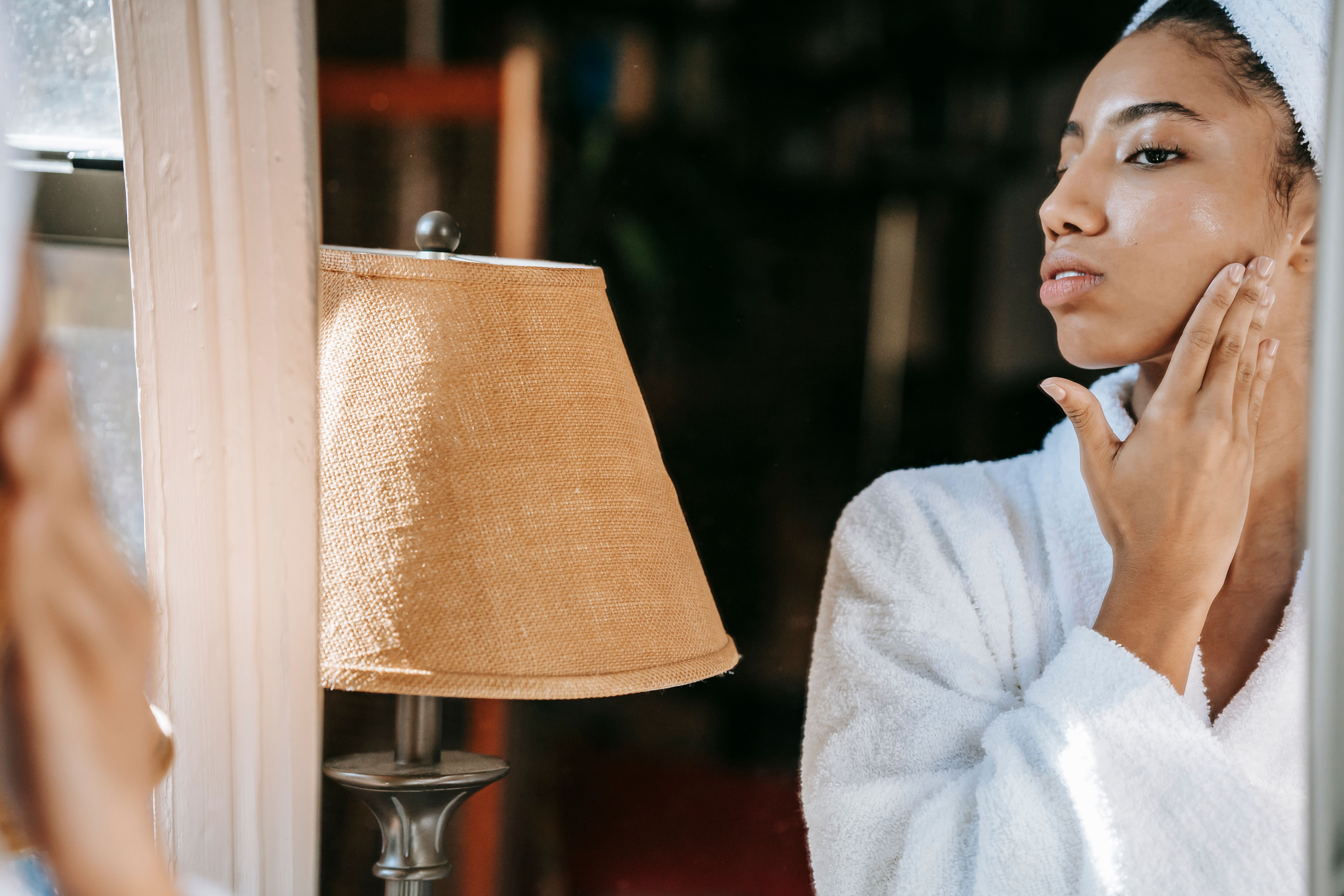 How to Build a Skincare Routine That Actually Works for Your Age 