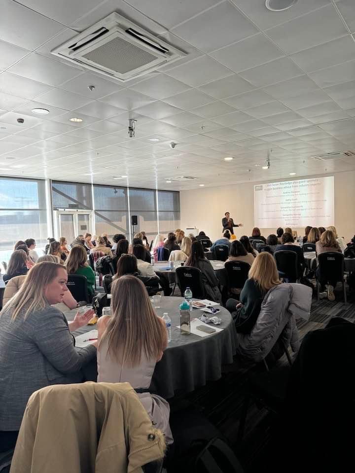 Arif Isikgun presenting to a room of salon and spa professionals