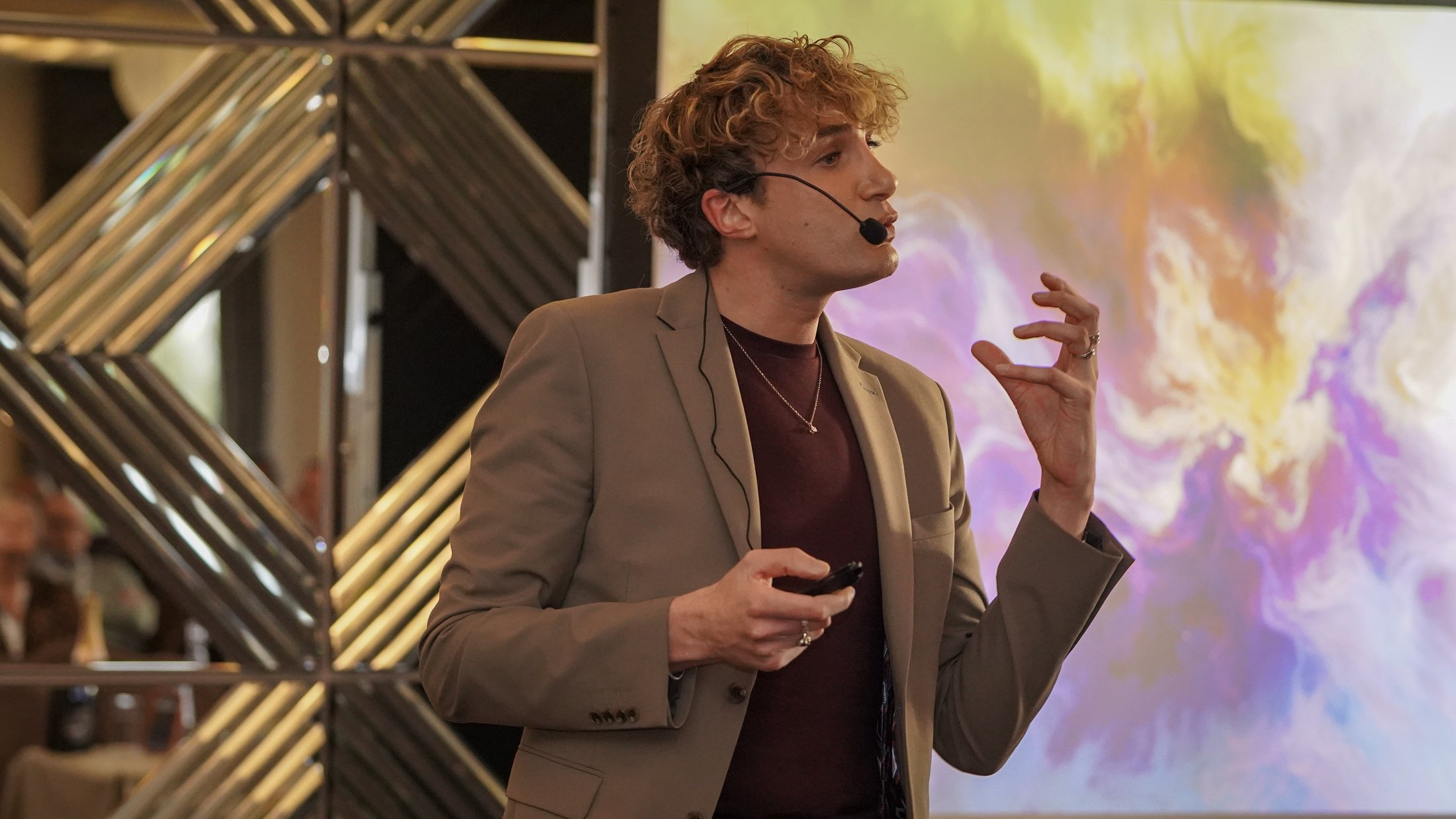 Arif Isikgun speaking to an audience