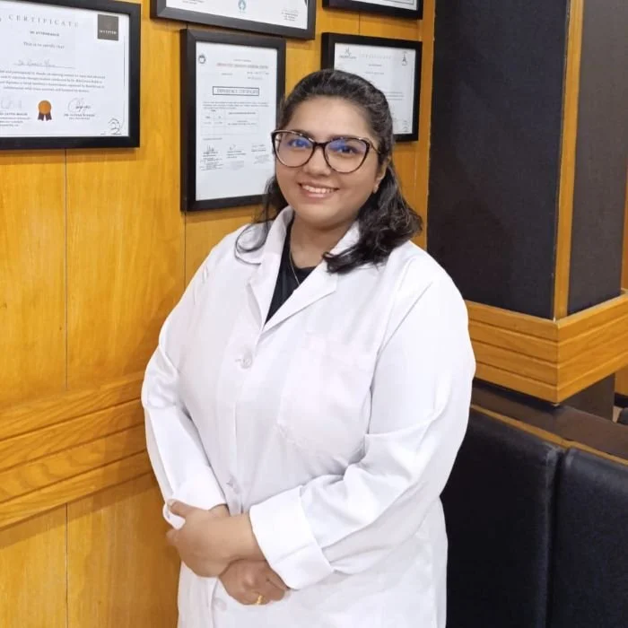 Dr. Hafsa Mahida