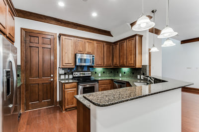 {{ custom_values.service_3 }} in {{custom_values.area_4})