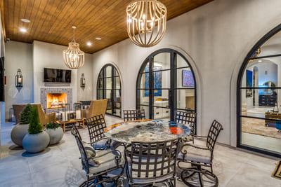 {{ custom_values.service_4 }} in {{custom_values.area_4})