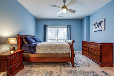 {{ custom_values.service_1 }} in {{custom_values.area_4})