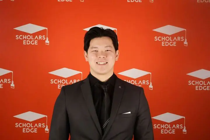 Ying Zhong, Scholars Edge District Manager