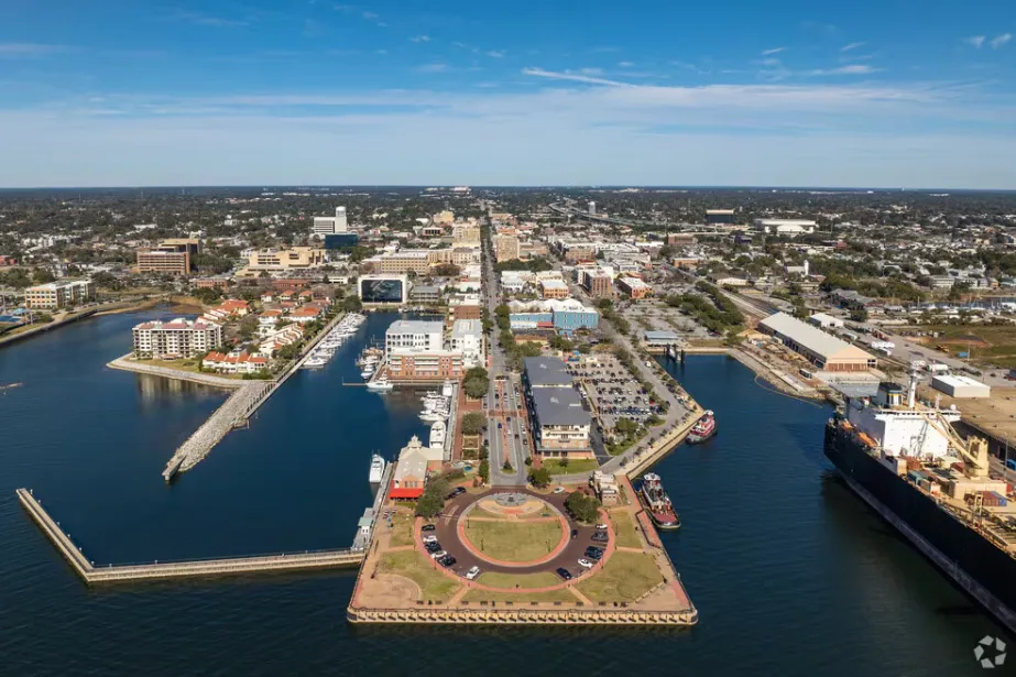 Pace, FL
