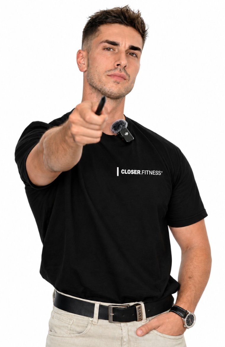 Matthias Nezzar en t-shirt Closer.Fitness