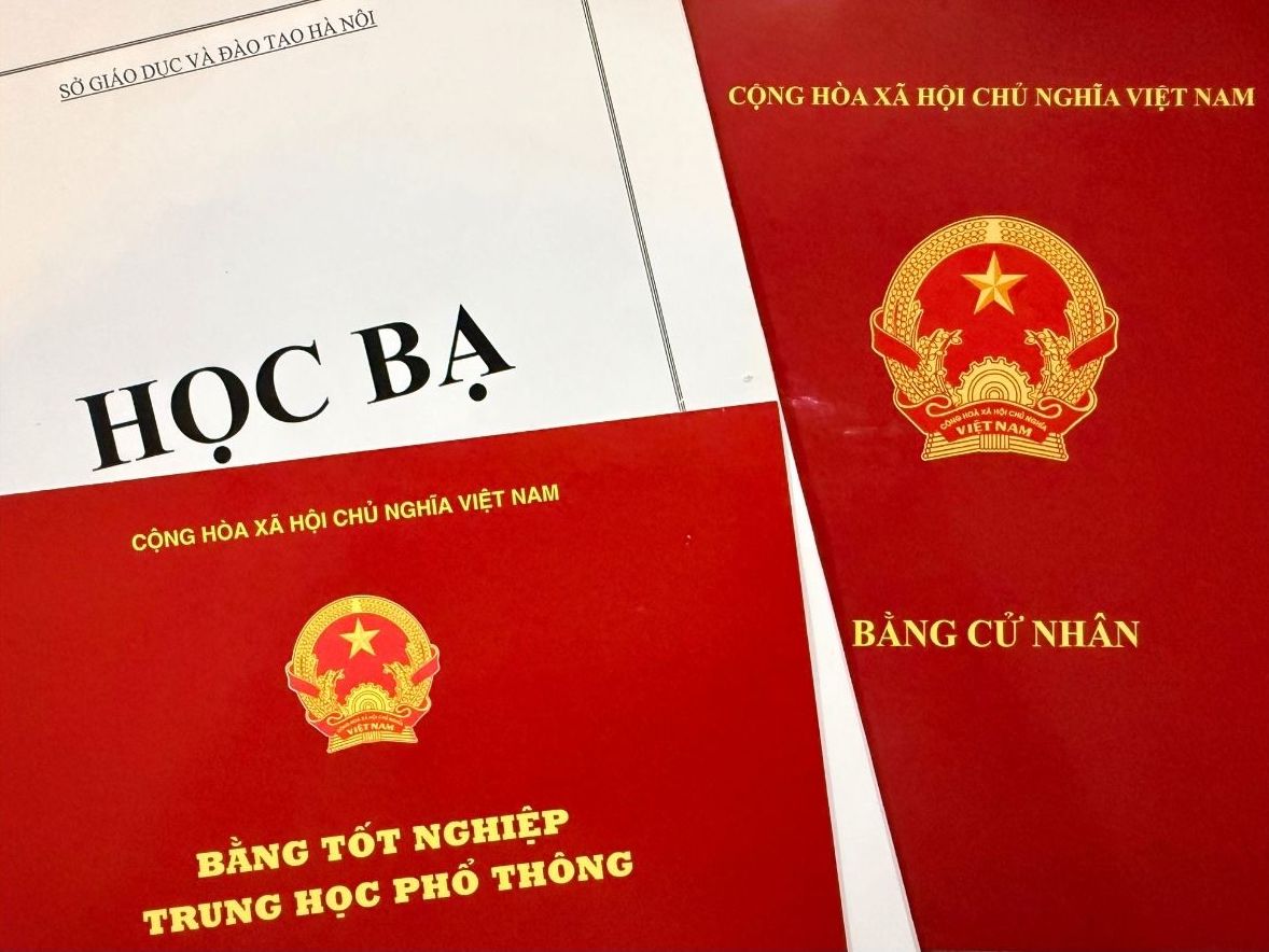 Bằng tốt nghiệp THPT để chuẩn bị di du học Bằng tốt nghiệp THPT để chuẩn bị di du học