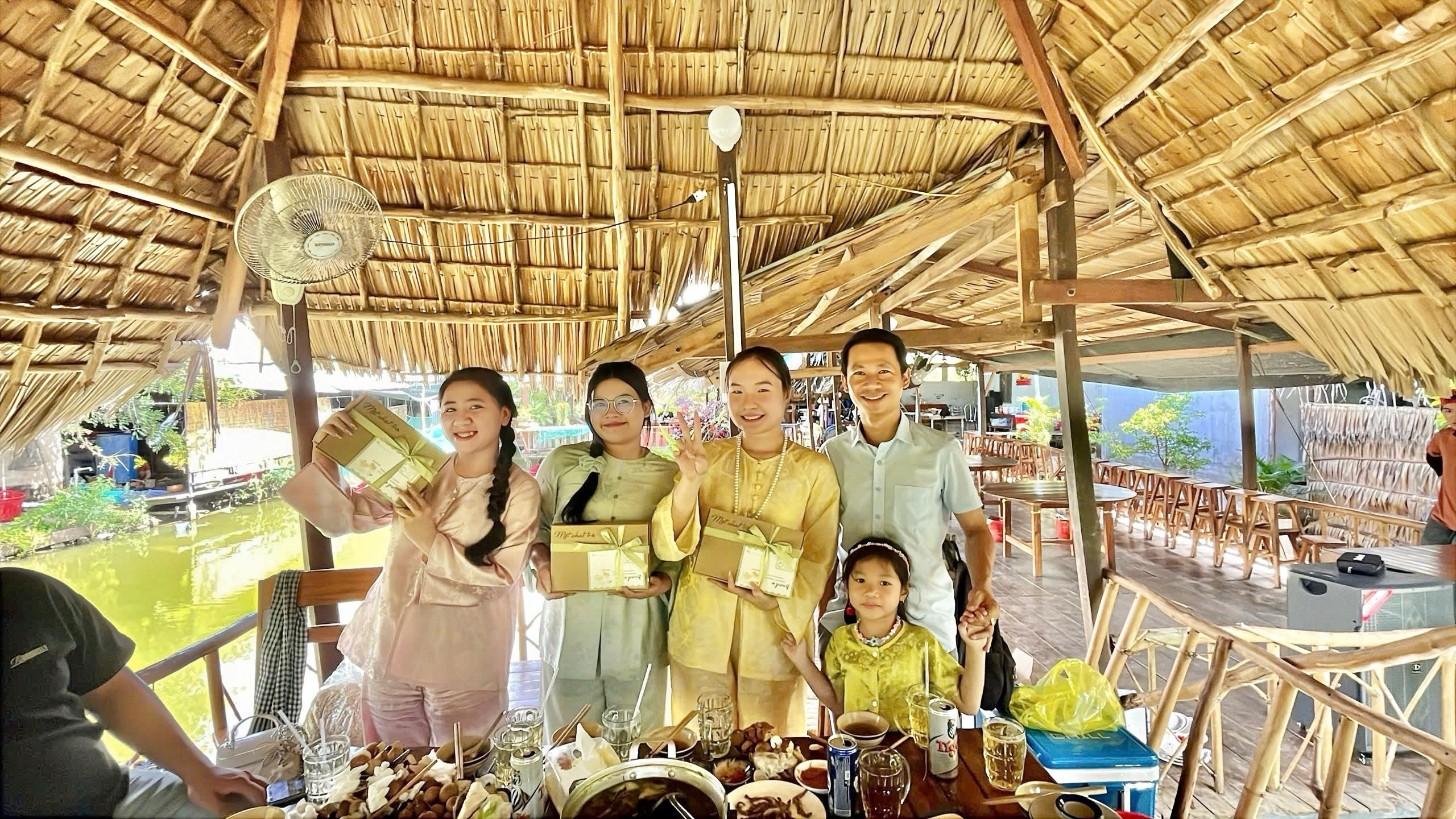 Team Building ANDALI tại Cồn Sơn