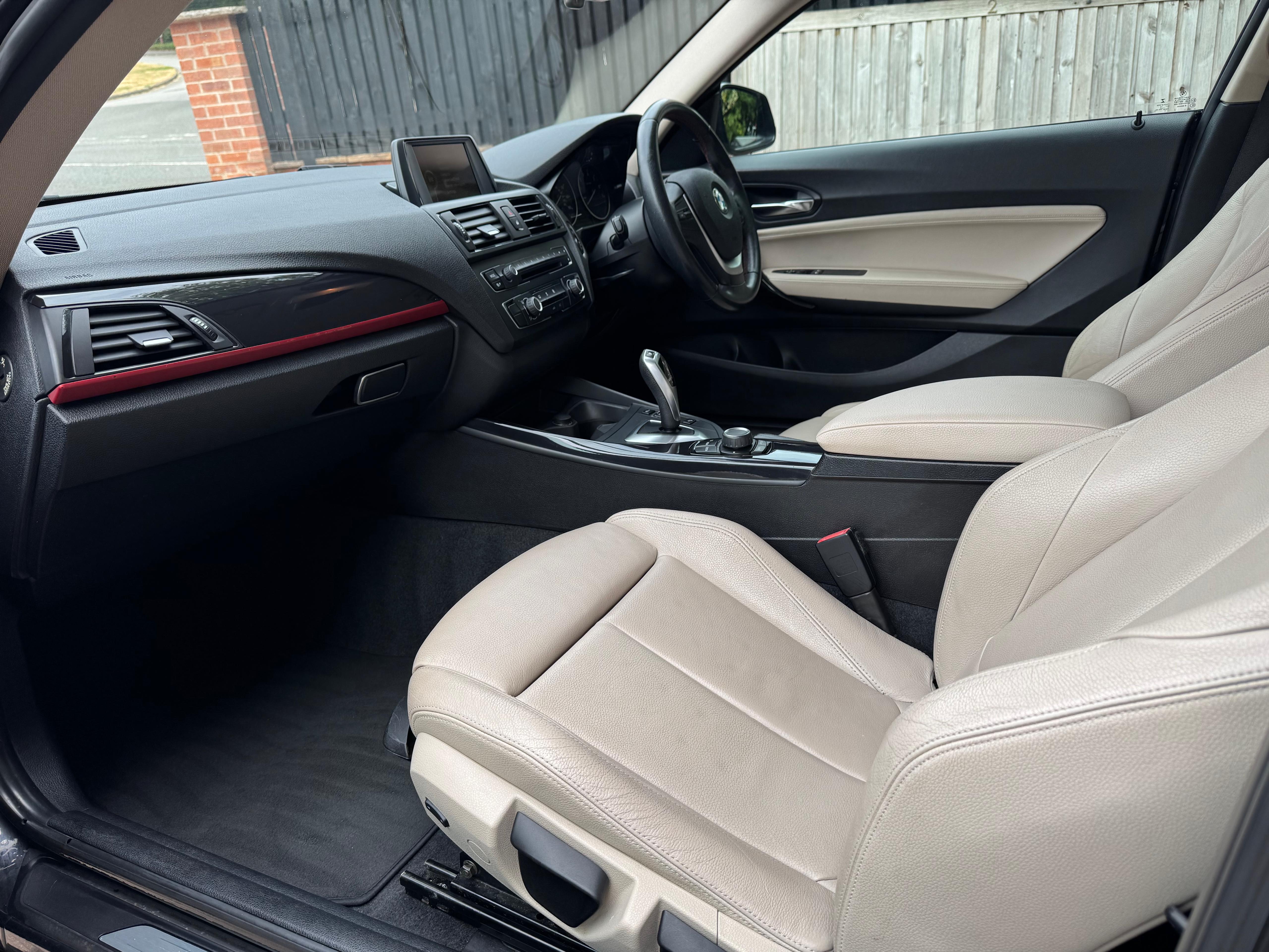 BMW 116i Sport photo 16