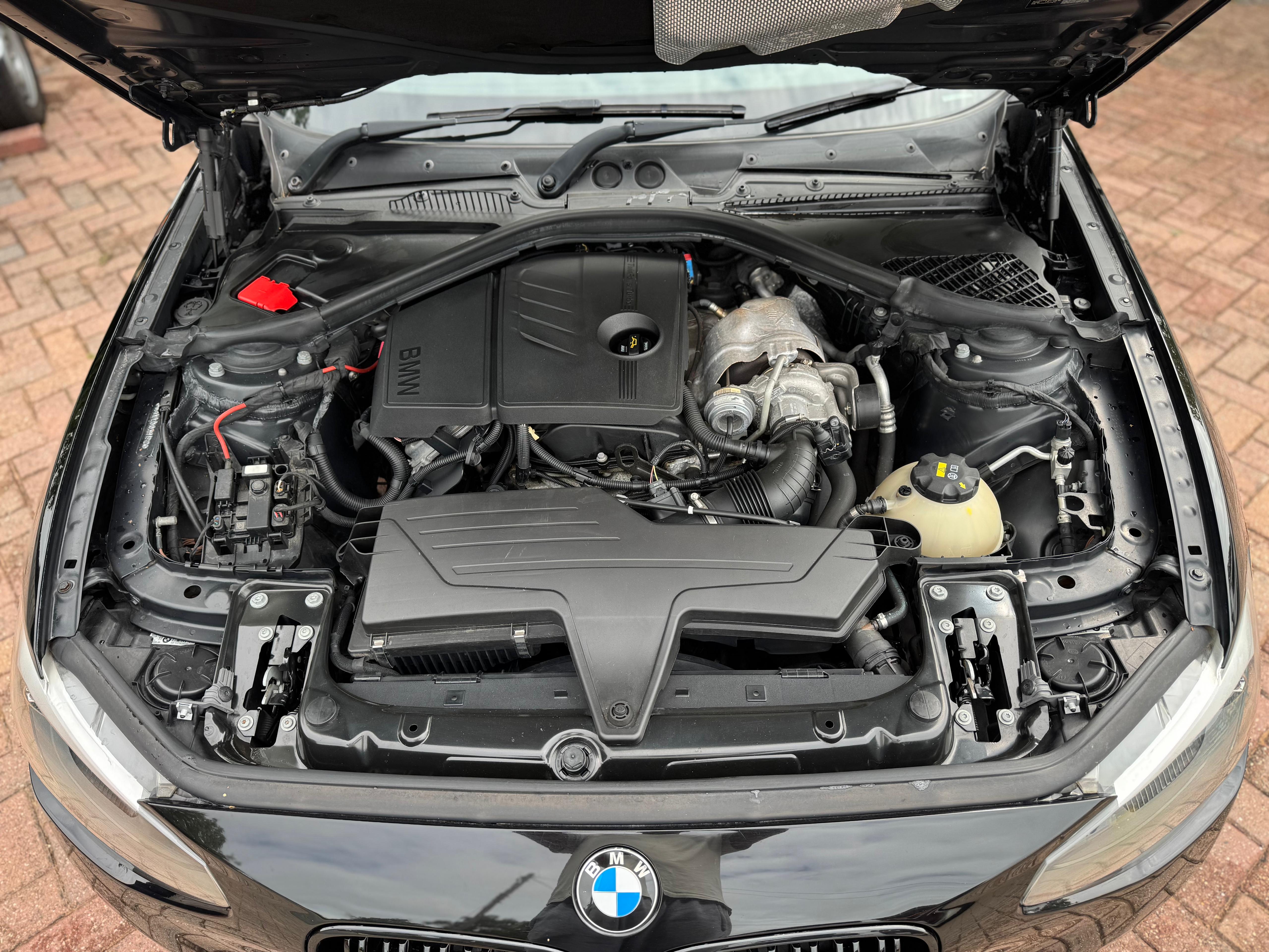 BMW 116i Sport photo 15