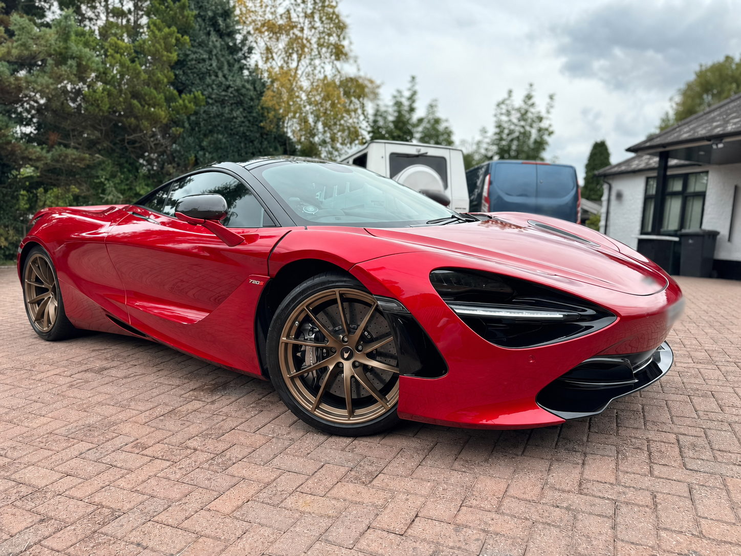 McLaren 720S photo 9