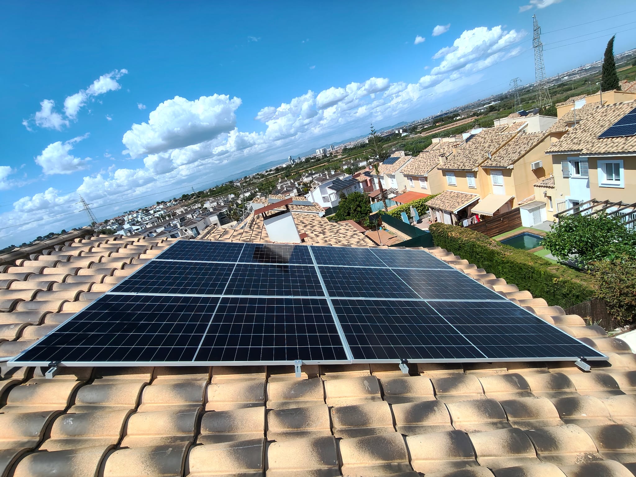 Trabajo fotovoltaico Sunergetik