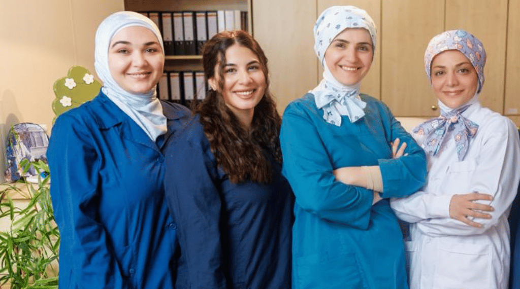 Zahnarztpraxis Dr. Afarin Alaghebandan, Langobardestrasse 176/3/1