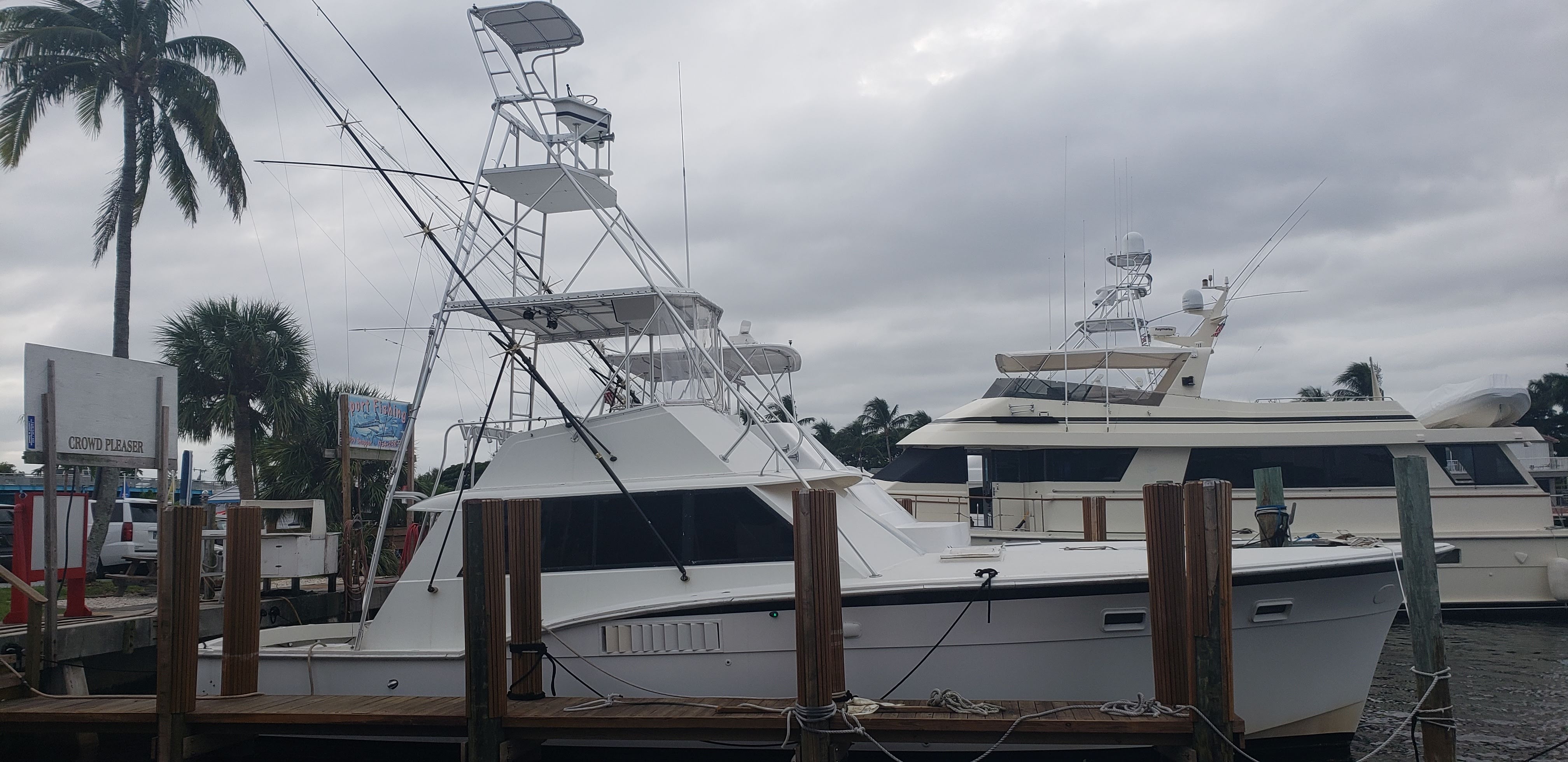 RingMaster 53’ Hatteras at the marina in Pompano Beach