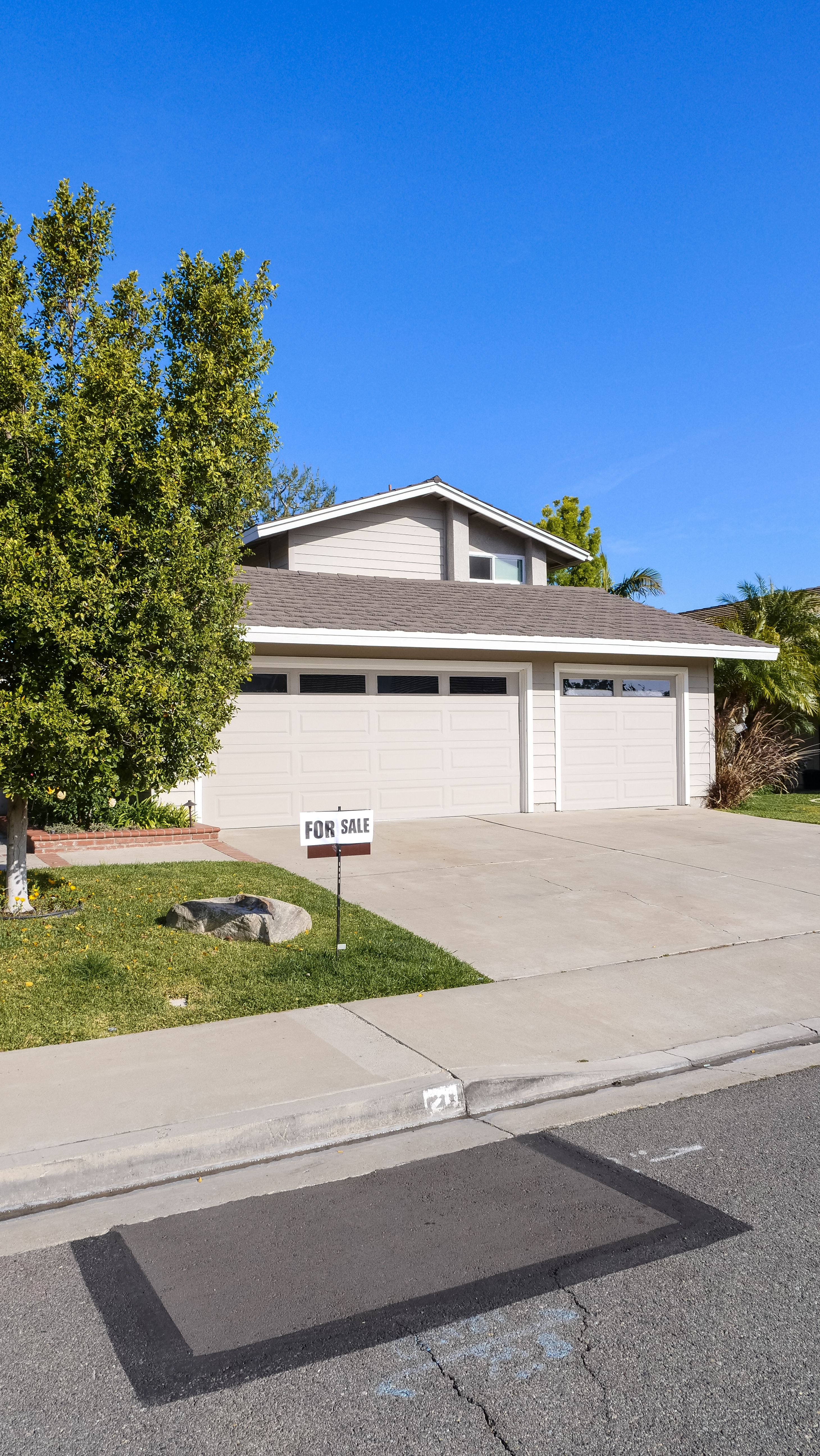 Ryan Schuchart DBA Hive Realty Group