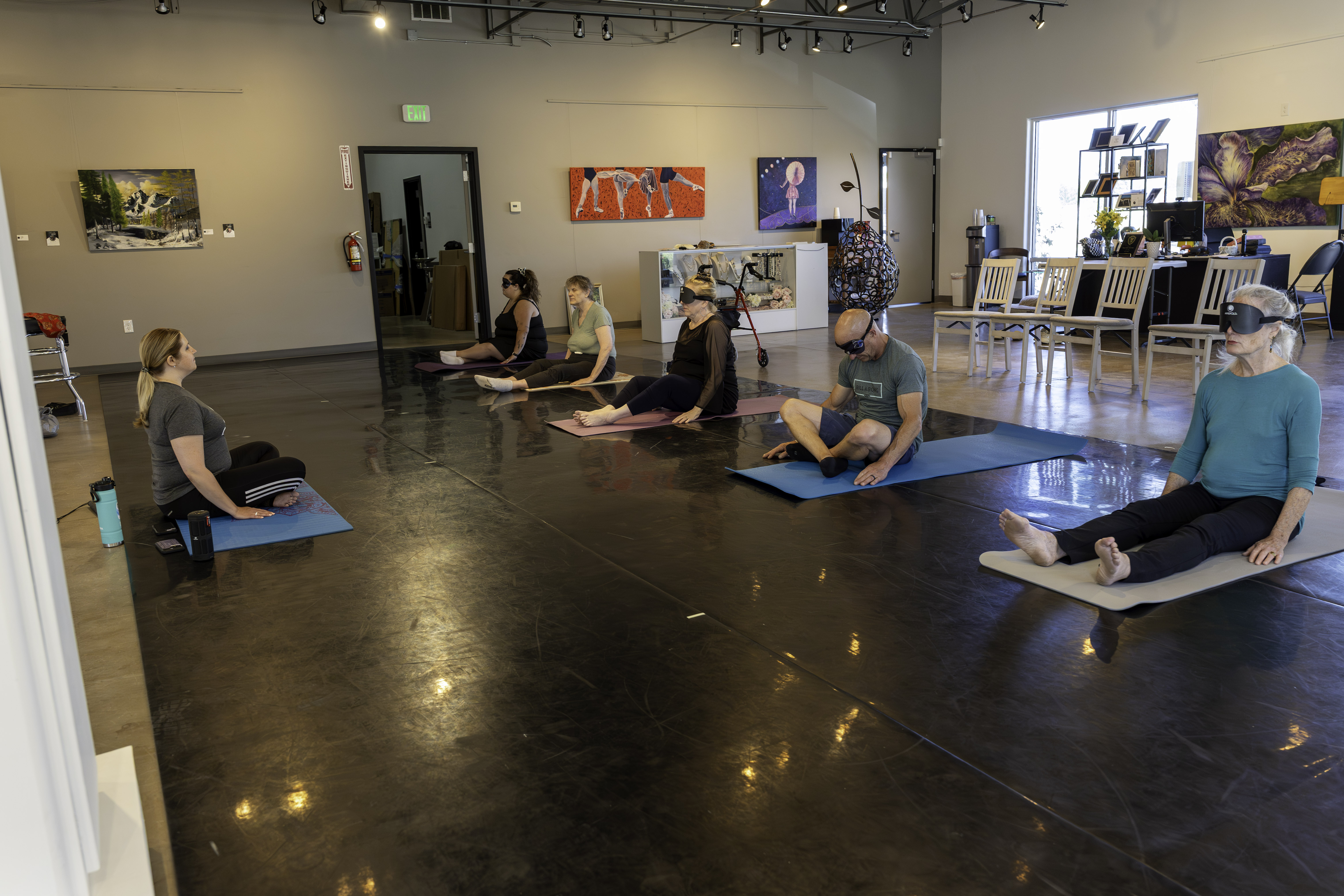 gentle yoga class with marcie chapman a blind instructor during sight unseen at create gallery and frames gentle yoga class with marcie chapman a blind instructor during sight unseen at create gallery and frames
