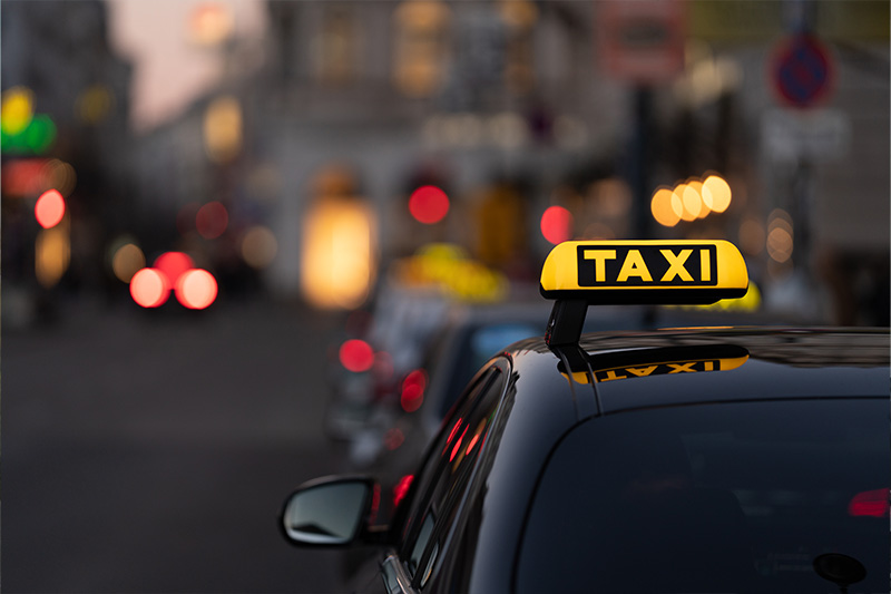 Transport & Taxi Transport & Taxi