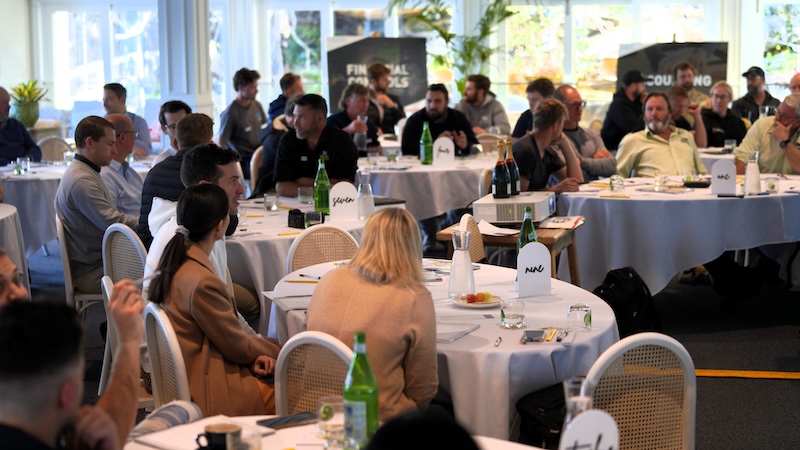 A room of builders at a Builders Coach event