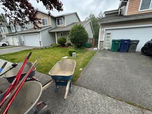 {{ custom_values.service_4 }} in {{custom_values.area_4})