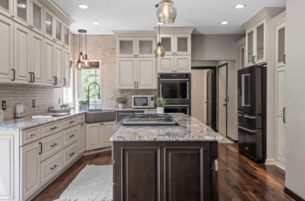 Luxury kitchen photo 8