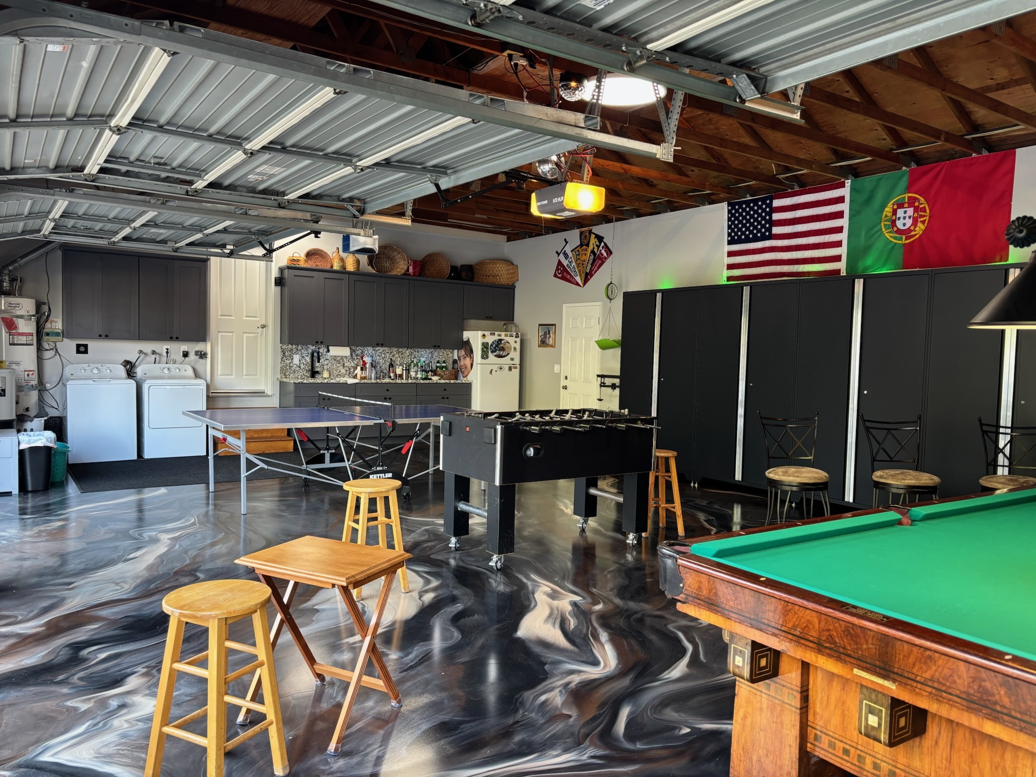 Golden State Coatings metallic epoxy floor with swirling pattern