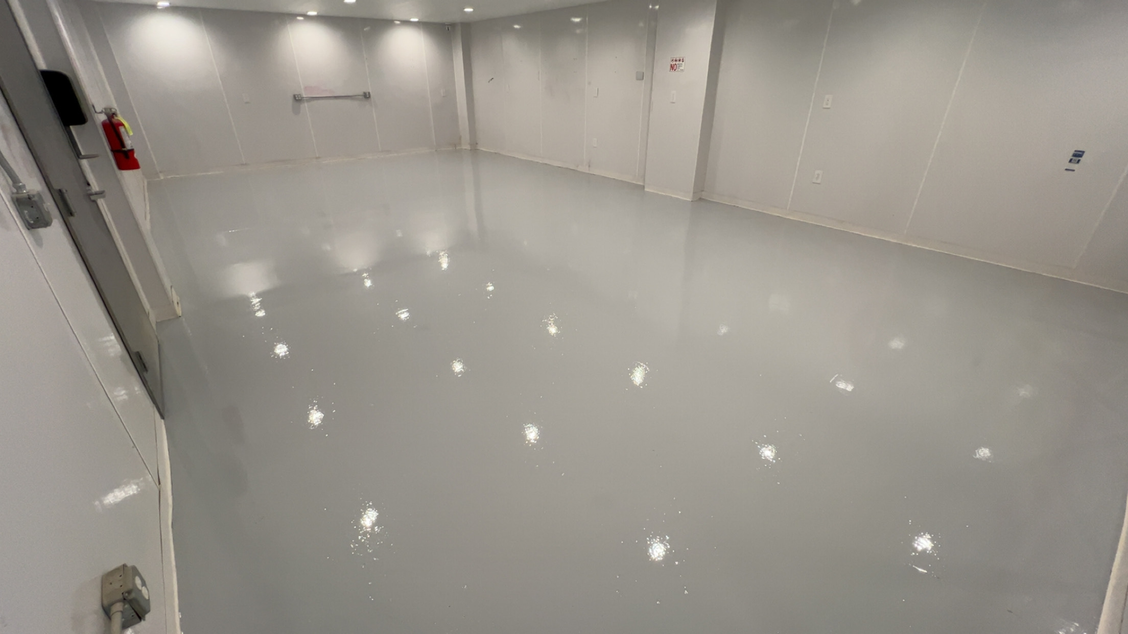 Solid color epoxy floor project