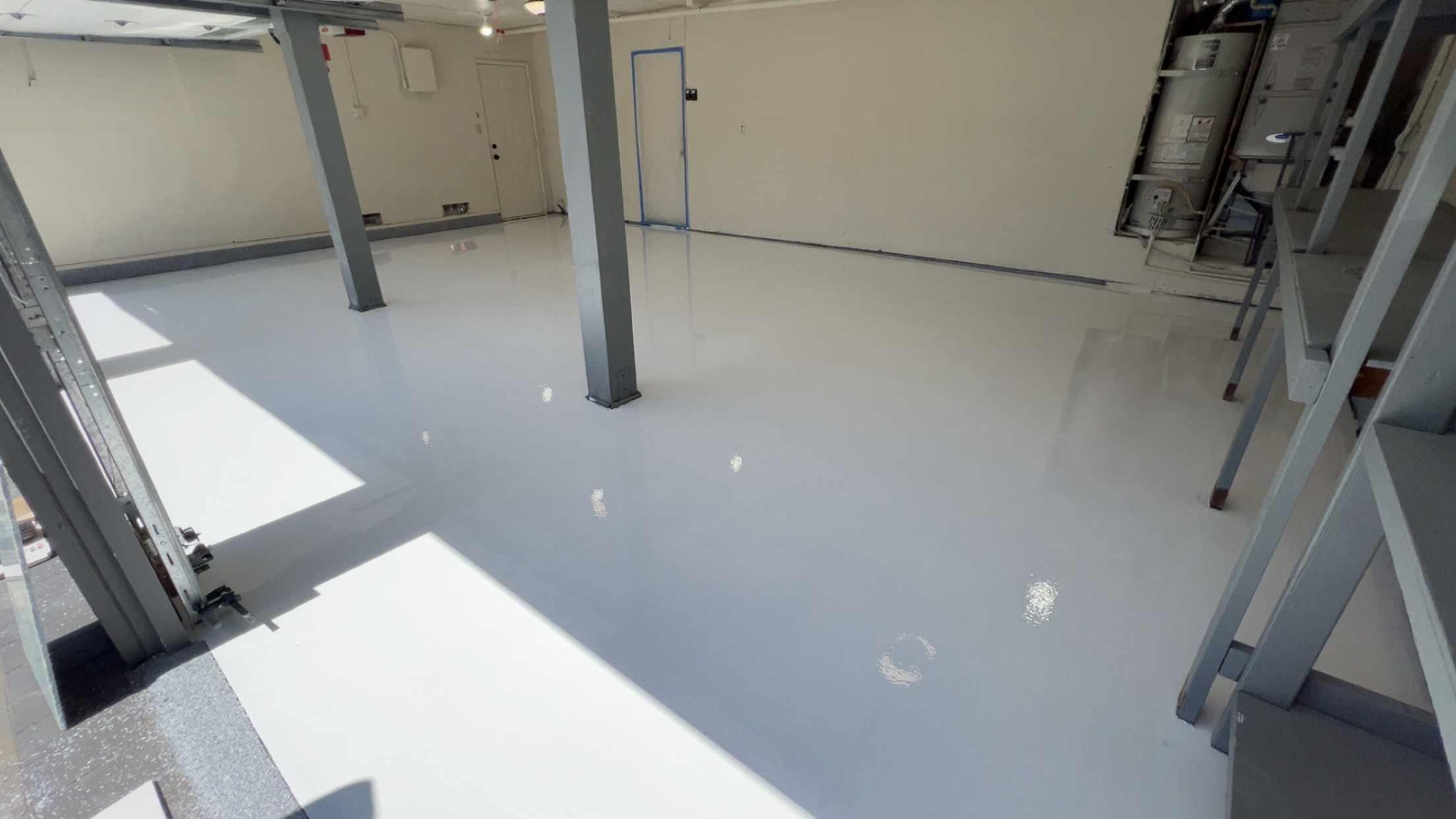 Solid color epoxy floor project