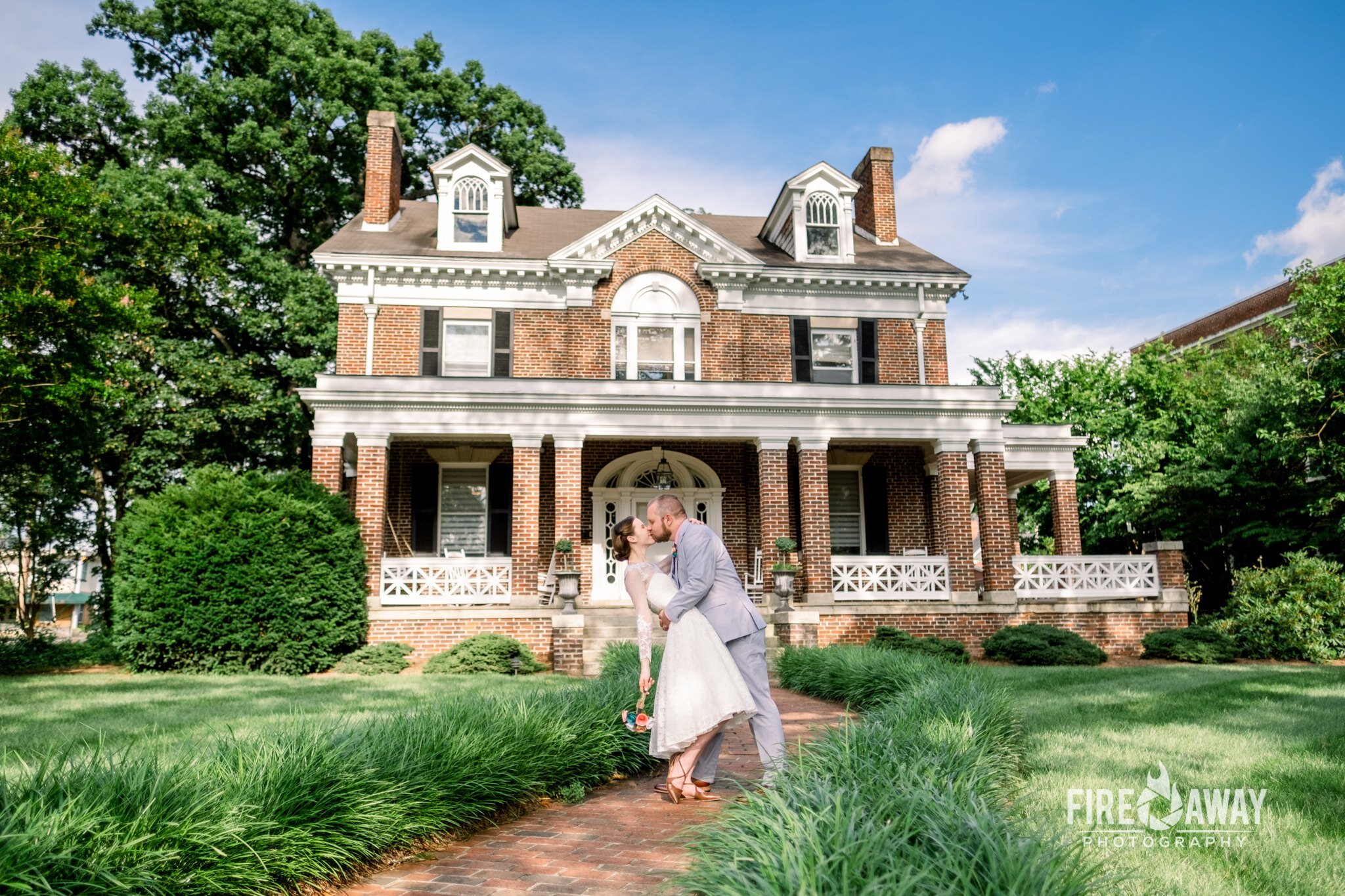 Bent Oaks Manor image 2